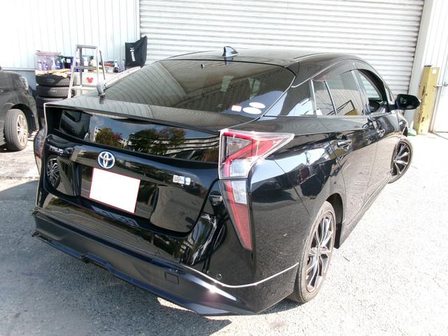 プリウス Ｓセーフティプラス　エアコン　パワステ　パワーウインドウ　エアバック　ＡＢＳ　ＥＴＣ　社外アルミ　純正ナビ地デジ　バックモニター　スマートキー　プッシュスタート　１年保証距離無制限（7枚目）