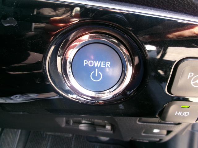 プリウス Ｓセーフティプラス　エアコン　パワステ　パワーウインドウ　エアバック　ＡＢＳ　ＥＴＣ　社外アルミ　純正ナビ地デジ　バックモニター　スマートキー　プッシュスタート　１年保証距離無制限（18枚目）