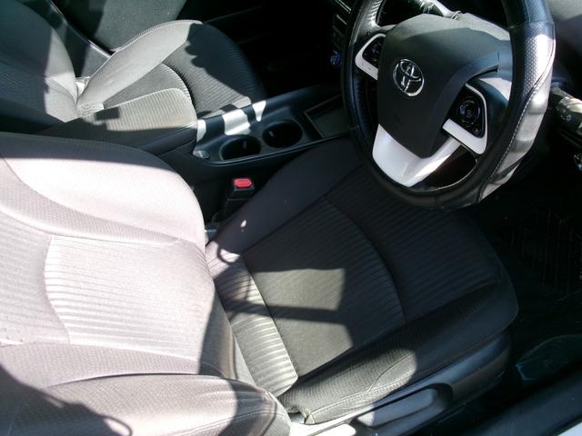 プリウス Ｓ　エアコン　パワステ　パワーウインドウ　エアバック　ＡＢＳ　純正ナビ　地デジ　バックモニター　スマートキー　プッシュスタート　モデリスタ　フルエアロ　１年保証距離無制限保証（9枚目）