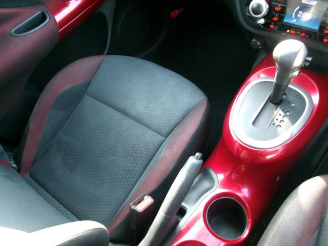 ジューク １５ＲＸ　エアコン　パワステ　パワーウインドウ　エアバック　ＡＢＳ　ＥＴＣ（12枚目）