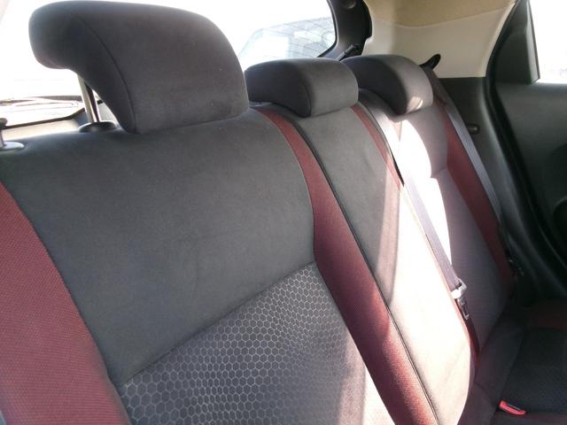 ジューク １５ＲＸ　エアコン　パワステ　パワーウインドウ　エアバック　ＡＢＳ　ＥＴＣ（14枚目）