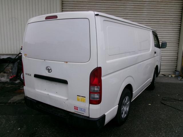 ハイエースバン 　４ＷＤ　ワンオーナー　保冷バン　エアコン　パワステ　パワーウインドウ　エアバック　ＡＢＳ　ＥＴＣ　ディーゼルターボ（7枚目）