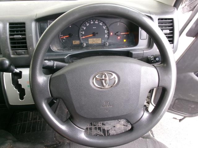 ハイエースバン 　４ＷＤ　ワンオーナー　保冷バン　エアコン　パワステ　パワーウインドウ　エアバック　ＡＢＳ　ＥＴＣ　ディーゼルターボ（9枚目）