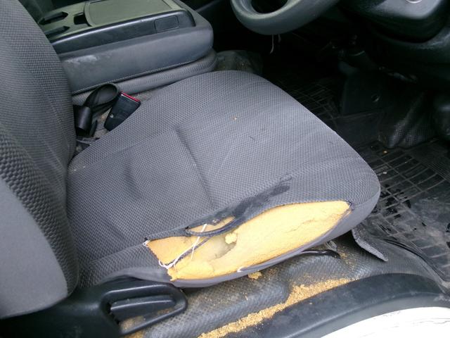 ハイエースバン 　４ＷＤ　ワンオーナー　保冷バン　エアコン　パワステ　パワーウインドウ　エアバック　ＡＢＳ　ＥＴＣ　ディーゼルターボ（12枚目）