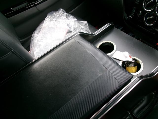 ＮＶ３５０キャラバンバン ロングライダープレミアムＧＸターボ　ワンオーナー　エアコン　パワステ　パワーウインドウ　エアバック　ＡＢＳ　５ドア　ＥＴＣ　　フロントリップ　社外サス　社外マフラー　アルミホイール　スマートキー　プッシュスタート　社外シート　社外テール（11枚目）