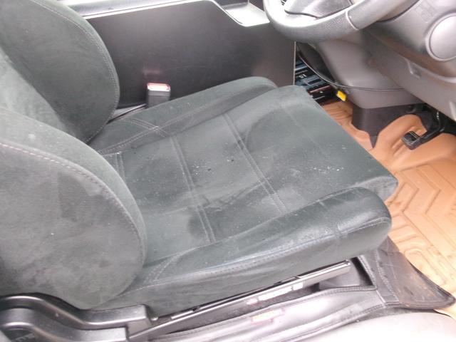 ＮＶ３５０キャラバンバン ロングライダープレミアムＧＸターボ　ワンオーナー　エアコン　パワステ　パワーウインドウ　エアバック　ＡＢＳ　５ドア　ＥＴＣ　　フロントリップ　社外サス　社外マフラー　アルミホイール　スマートキー　プッシュスタート　社外シート　社外テール（12枚目）