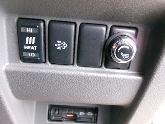 ＮＶ３５０キャラバンバン ロングライダープレミアムＧＸターボ　ワンオーナー　エアコン　パワステ　パワーウインドウ　エアバック　ＡＢＳ　５ドア　ＥＴＣ　　フロントリップ　社外サス　社外マフラー　アルミホイール　スマートキー　プッシュスタート　社外シート　社外テール（18枚目）