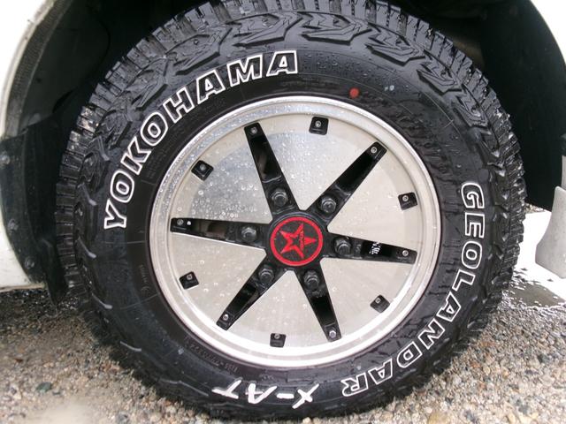 ＮＶ３５０キャラバンバン ロングライダープレミアムＧＸターボ　ワンオーナー　エアコン　パワステ　パワーウインドウ　エアバック　ＡＢＳ　５ドア　ＥＴＣ　　フロントリップ　社外サス　社外マフラー　アルミホイール　スマートキー　プッシュスタート　社外シート　社外テール（20枚目）