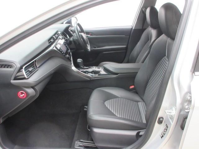 カムリ ＷＳ　フルセグ　メモリーナビ　ＤＶＤ再生　バックカメラ　衝突被害軽減システム　ＥＴＣ　ＬＥＤヘッドランプ（24枚目）