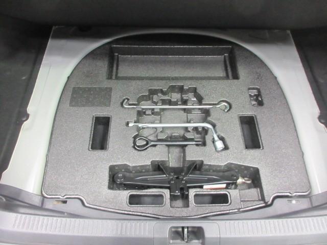 カムリ ＷＳ　フルセグ　メモリーナビ　ＤＶＤ再生　バックカメラ　衝突被害軽減システム　ＥＴＣ　ＬＥＤヘッドランプ（30枚目）