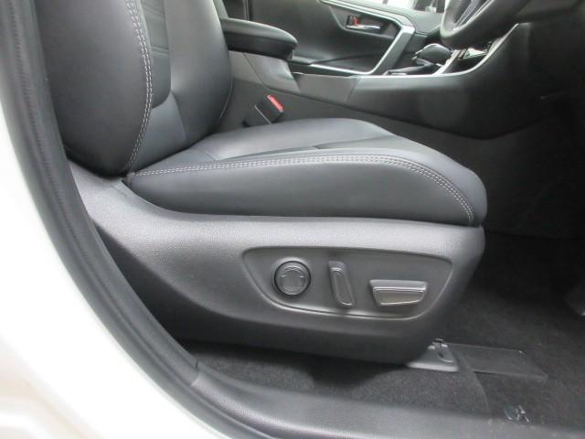 RAV4 G Zパッケージ サンルーフ 4WD フルセグ メモリーナビ バックカメラ 衝突被害軽減システム ETC ドラレコ LEDヘッドランプ フルエアロ(23枚目)