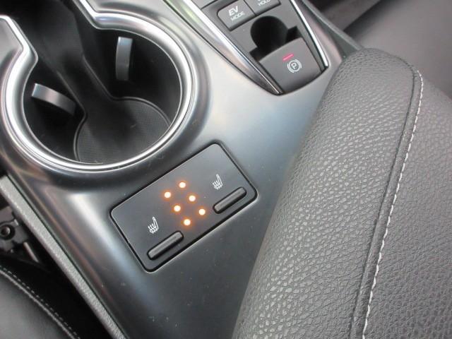 カムリ ＷＳレザーパッケージ　革シート　フルセグ　メモリーナビ　ＤＶＤ再生　バックカメラ　衝突被害軽減システム　ＥＴＣ　ＬＥＤヘッドランプ（21枚目）