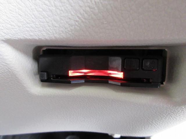 G フルセグ メモリーナビ DVD再生 後席モニター バックカメラ ETC 両側電動スライド LEDヘッドランプ 乗車定員7人 3列シート ワンオーナー アイドリングストップ(8枚目)