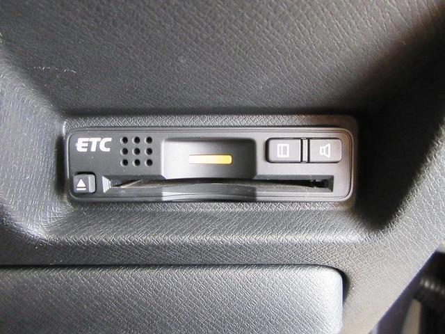 Z フルセグ メモリーナビ 後席モニター バックカメラ ETC 両側電動スライド HIDヘッドライト 乗車定員8人 3列シート アイドリングストップ(8枚目)