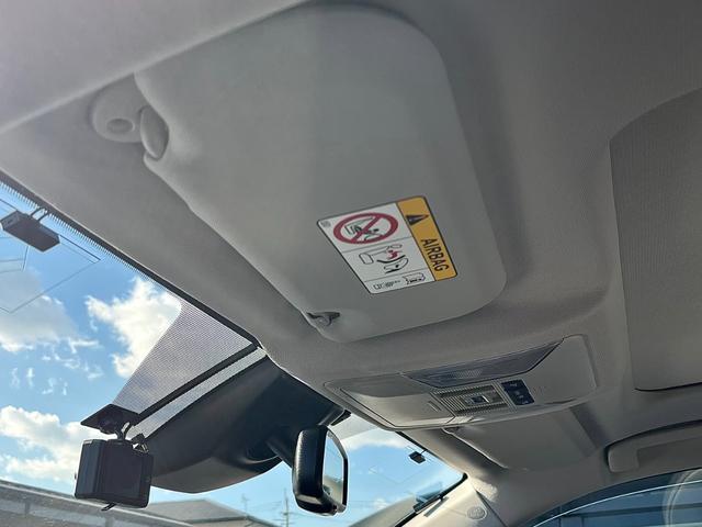 RAV4 アドベンチャー 踏み間違い加速抑制 タイヤ新 ドラレコ ディーラー保証1年走行距離無制限 トヨタ認定中古車 ナビ フルセグ バックカメラ CD再生 ETC スマートキー LEDヘッドランプ パワーシート 純正アルミ(33枚目)