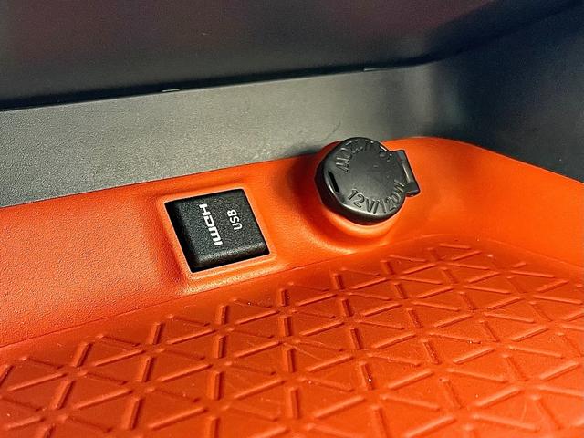 RAV4 アドベンチャー 踏み間違い加速抑制 タイヤ新 ドラレコ ディーラー保証1年走行距離無制限 トヨタ認定中古車 ナビ フルセグ バックカメラ CD再生 ETC スマートキー LEDヘッドランプ パワーシート 純正アルミ(45枚目)