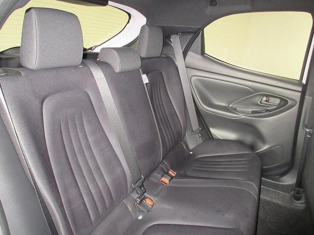 ヤリス G 雹害車 踏み間違い加速抑制 全方位モニタ ディーラー保証1年走行距離無制限 トヨタ認定中古車 ディスプレイオーディオ ナビ ETC スマートキー LEDヘッドランプ 純正アルミホイール ワンオーナー(24枚目)