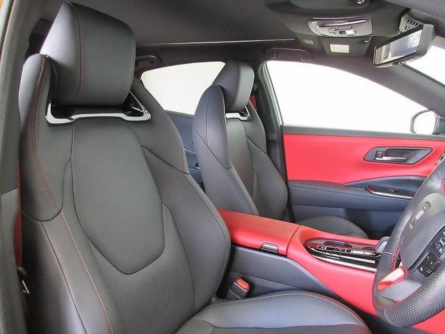 クラウンスポーツ RS 革シート 4WD フルセグ メモリーナビ バックカメラ 衝突被害軽減システム ETC ドラレコ LEDヘッドランプ ワンオーナー 雹害車(4枚目)