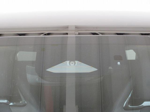 クラウンスポーツ RS 革シート 4WD フルセグ メモリーナビ バックカメラ 衝突被害軽減システム ETC ドラレコ LEDヘッドランプ ワンオーナー 雹害車(12枚目)