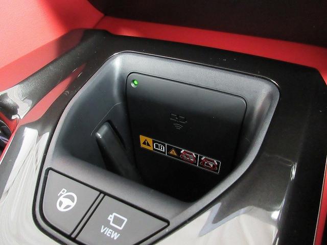 クラウンスポーツ ＲＳ　革シート　４ＷＤ　フルセグ　メモリーナビ　バックカメラ　衝突被害軽減システム　ＥＴＣ　ドラレコ　ＬＥＤヘッドランプ（19枚目）