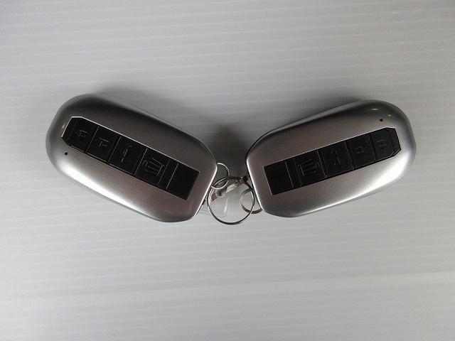 クラウンスポーツ ＲＳ　革シート　４ＷＤ　フルセグ　メモリーナビ　バックカメラ　衝突被害軽減システム　ＥＴＣ　ドラレコ　ＬＥＤヘッドランプ（37枚目）