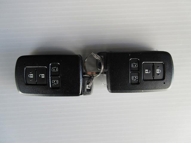 アルファード ２．５Ｓ　フルセグ　メモリーナビ　バックカメラ　衝突被害軽減システム　ＥＴＣ　両側電動スライド　ＬＥＤヘッドランプ　乗車定員７人　３列シート　ワンオーナー（28枚目）