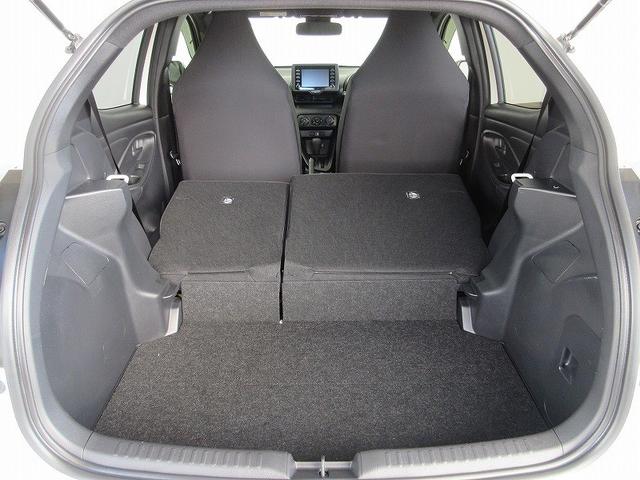 ヤリス Ｘ　衝突被害軽減システム　ワンオーナー（15枚目）