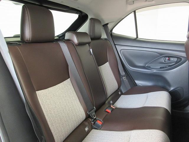 ヤリスクロス ハイブリッドＺ　フルセグ　メモリーナビ　バックカメラ　衝突被害軽減システム　ＥＴＣ　ドラレコ　ＬＥＤヘッドランプ　ワンオーナー（6枚目）