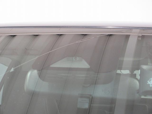 ヤリスクロス ハイブリッドＺ　フルセグ　メモリーナビ　バックカメラ　衝突被害軽減システム　ＥＴＣ　ドラレコ　ＬＥＤヘッドランプ　ワンオーナー（10枚目）