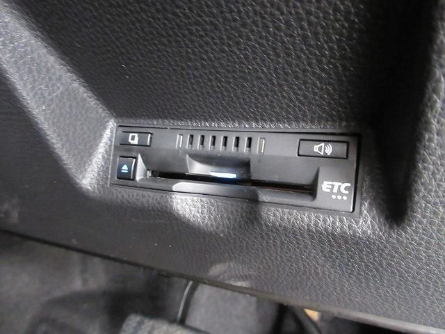 ヤリスクロス ハイブリッドＺ　フルセグ　メモリーナビ　バックカメラ　衝突被害軽減システム　ＥＴＣ　ドラレコ　ＬＥＤヘッドランプ　ワンオーナー（14枚目）