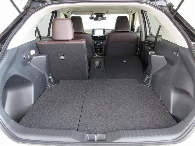 ヤリスクロス ハイブリッドＺ　フルセグ　メモリーナビ　バックカメラ　衝突被害軽減システム　ＥＴＣ　ドラレコ　ＬＥＤヘッドランプ　ワンオーナー（21枚目）