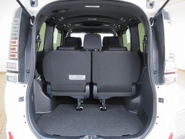 ヴォクシー ＺＳ　煌ＩＩ　フルセグ　メモリーナビ　ＤＶＤ再生　バックカメラ　衝突被害軽減システム　ＥＴＣ　両側電動スライド　ＬＥＤヘッドランプ　乗車定員７人　３列シート　ワンオーナー（25枚目）