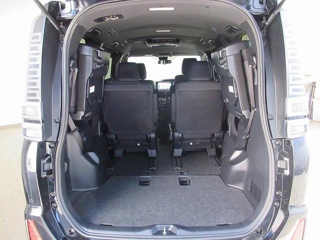 ヴォクシー ZS 煌II フルセグ メモリーナビ DVD再生 後席モニター バックカメラ 衝突被害軽減システム ETC 両側電動スライド LEDヘッドランプ 乗車定員7人 3列シート ワンオーナー アイドリングストップ(27枚目)