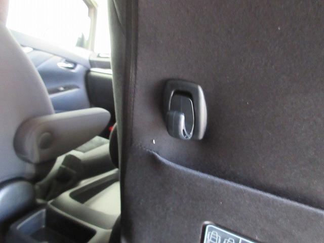 ヴェルファイア 2.5Z 4WD フルセグ メモリーナビ DVD再生 バックカメラ 衝突被害軽減システム ETC 両側電動スライド LEDヘッドランプ 乗車定員7人 3列シート ワンオーナー(6枚目)