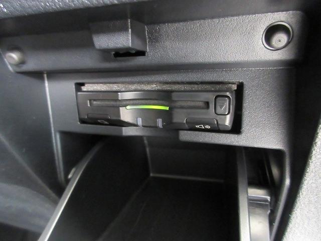 ヴェルファイア 2.5Z 4WD フルセグ メモリーナビ DVD再生 バックカメラ 衝突被害軽減システム ETC 両側電動スライド LEDヘッドランプ 乗車定員7人 3列シート ワンオーナー(15枚目)