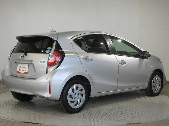 アクア Sスタイルブラック フルセグ メモリーナビ DVD再生 バックカメラ 衝突被害軽減システム ETC ワンオーナー(3枚目)