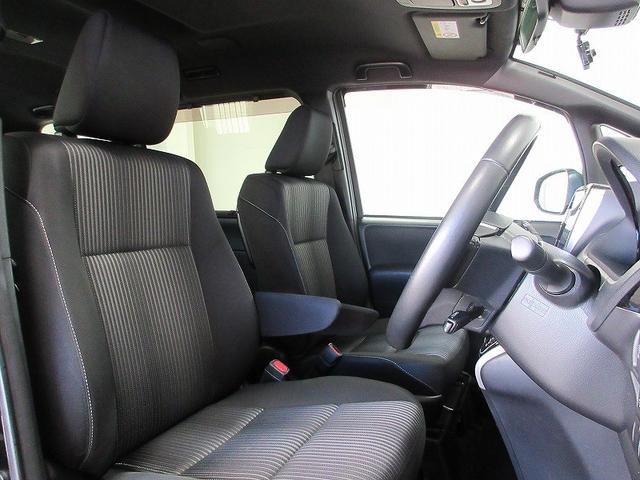 ヴォクシー ZS 煌II フルセグ メモリーナビ DVD再生 バックカメラ 衝突被害軽減システム ETC ドラレコ 両側電動スライド LEDヘッドランプ 乗車定員7人 3列シート アイドリングストップ(4枚目)