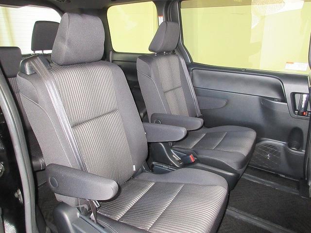 ヴォクシー ZS 煌II フルセグ メモリーナビ DVD再生 バックカメラ 衝突被害軽減システム ETC ドラレコ 両側電動スライド LEDヘッドランプ 乗車定員7人 3列シート アイドリングストップ(5枚目)