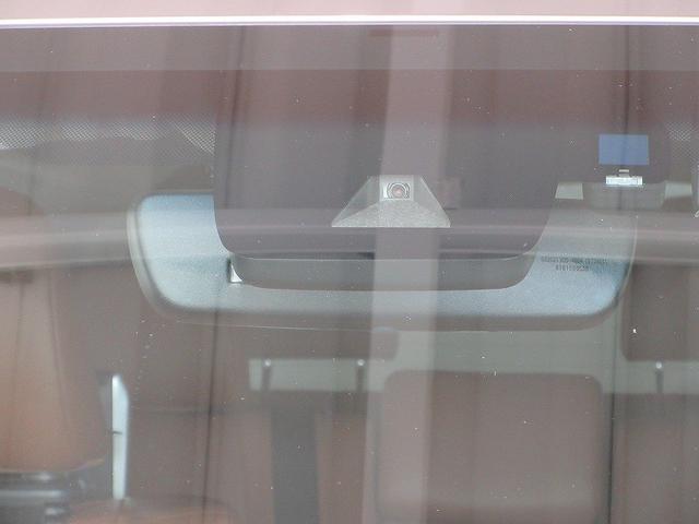 ランドクルーザープラド ＴＸ　Ｌパッケージ　７０ｔｈアニバーサリーリミテッド　４ＷＤ　フルセグ　メモリーナビ　ＤＶＤ再生　バックカメラ　衝突被害軽減システム　ＥＴＣ　ドラレコ　ＬＥＤヘッドランプ　乗車定員７人　３列シート　ワンオーナー　ディーゼル（12枚目）