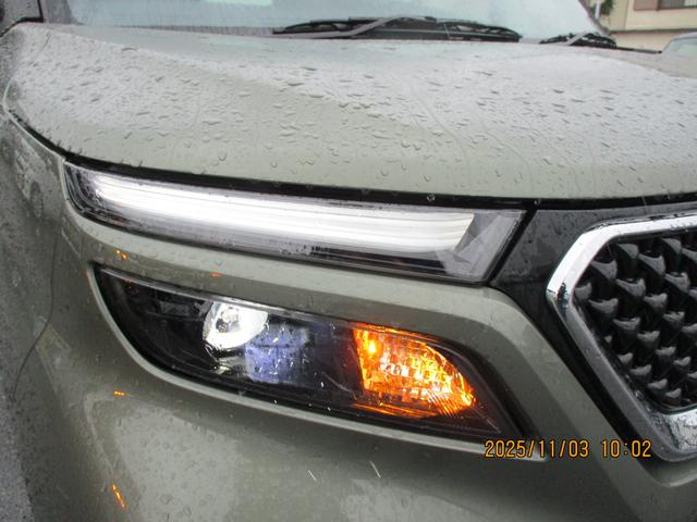 ソリオバンディット バンディット　ＨＹＢＲＩＤ　ＭＶ　２型　全方位モニターナビ　バックカメラ　オートライト　スライドドア　純正ナビ　プッシュスタート　シートヒーター　オートエアコン　衝突被害軽減システム　アイドリングストップ　横滑り防止機能　衝突安全ボディ（28枚目）