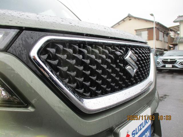 ソリオバンディット バンディット　ＨＹＢＲＩＤ　ＭＶ　２型　全方位モニターナビ　バックカメラ　オートライト　スライドドア　純正ナビ　プッシュスタート　シートヒーター　オートエアコン　衝突被害軽減システム　アイドリングストップ　横滑り防止機能　衝突安全ボディ（30枚目）