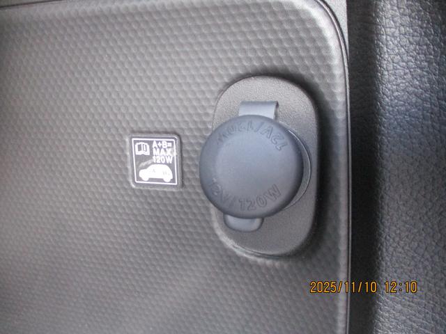 クロスビー HYBRID MZ 3型 全方位ナビ LEDヘッドライト バックカメラ オートライト 純正ナビ プッシュスタート シートヒーター オートエアコン 衝突被害軽減システム 横滑り防止機能 衝突安全ボディ(62枚目)