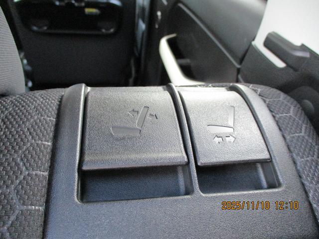 クロスビー HYBRID MZ 3型 全方位ナビ LEDヘッドライト バックカメラ オートライト 純正ナビ プッシュスタート シートヒーター オートエアコン 衝突被害軽減システム 横滑り防止機能 衝突安全ボディ(64枚目)