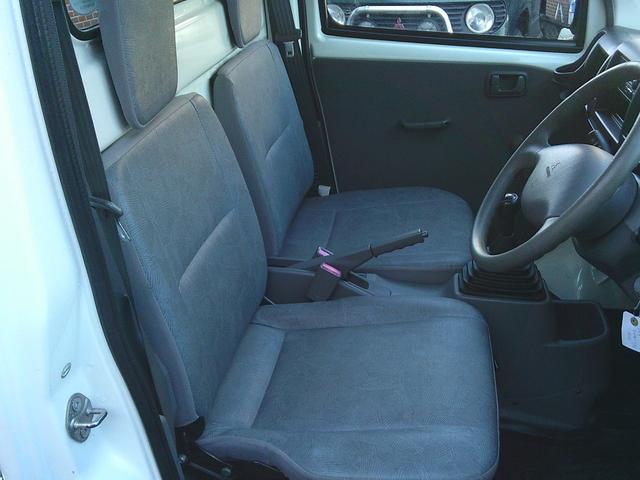 ミニキャブトラック Ｖタイプ　４ＷＤ・５速・エアコン・パワステ・スタッドレスタイヤ（13枚目）