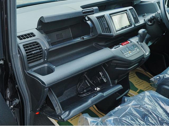 ステップワゴンスパーダ Ｚ　☆地デジナビ☆両側パワースライドドア☆バックカメラ☆フリップダウンモニター☆スマートキー☆ＥＴＣ（31枚目）