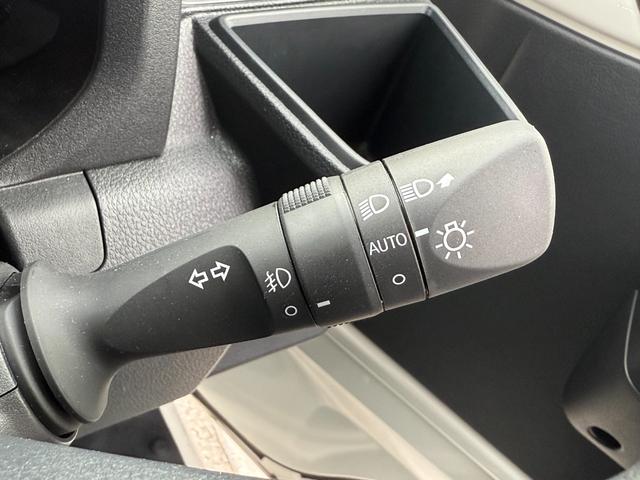 ハイゼットトラック エクストラ インディ727 4WD ポップアップ サブバッテリー 走行充電器 外部電源 家具 ベッドマット 室内照明 シンク FFヒーター アクリル窓 キャビネット収納(55枚目)