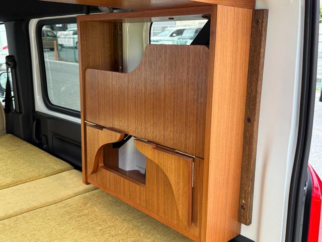 N-VAN  +スタイルファンターボ 軽キャンピングカー ポップアップ シエル 家具 ベッドマット 電子レンジ テーブル(63枚目)