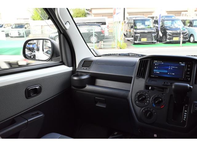 タウンエースバン GL VanDweller Zelioキャンピング車 冷蔵庫 電子レンジ シンク DC12Vクーラー 外部電源 LED照明  カーテン FASPシート 前後ドラレコ サブバッテリー 天井・床・側面断熱施工(4枚目)