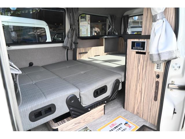 タウンエースバン GL VanDweller Zelioキャンピング車 冷蔵庫 電子レンジ シンク DC12Vクーラー 外部電源 LED照明  カーテン FASPシート 前後ドラレコ サブバッテリー 天井・床・側面断熱施工(19枚目)