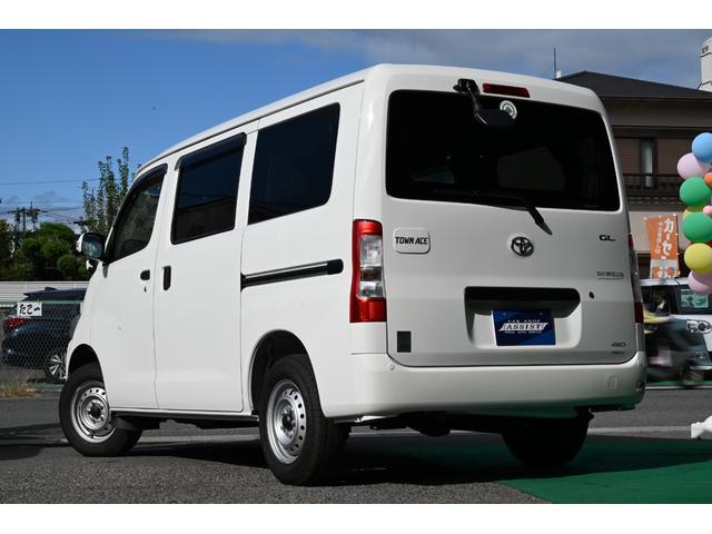 タウンエースバン GL VanDweller Zelioキャンピング車 冷蔵庫 電子レンジ シンク DC12Vクーラー 外部電源 LED照明  カーテン FASPシート 前後ドラレコ サブバッテリー 天井・床・側面断熱施工(28枚目)